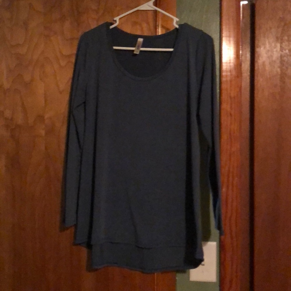 Medium LulaRoe lynnae